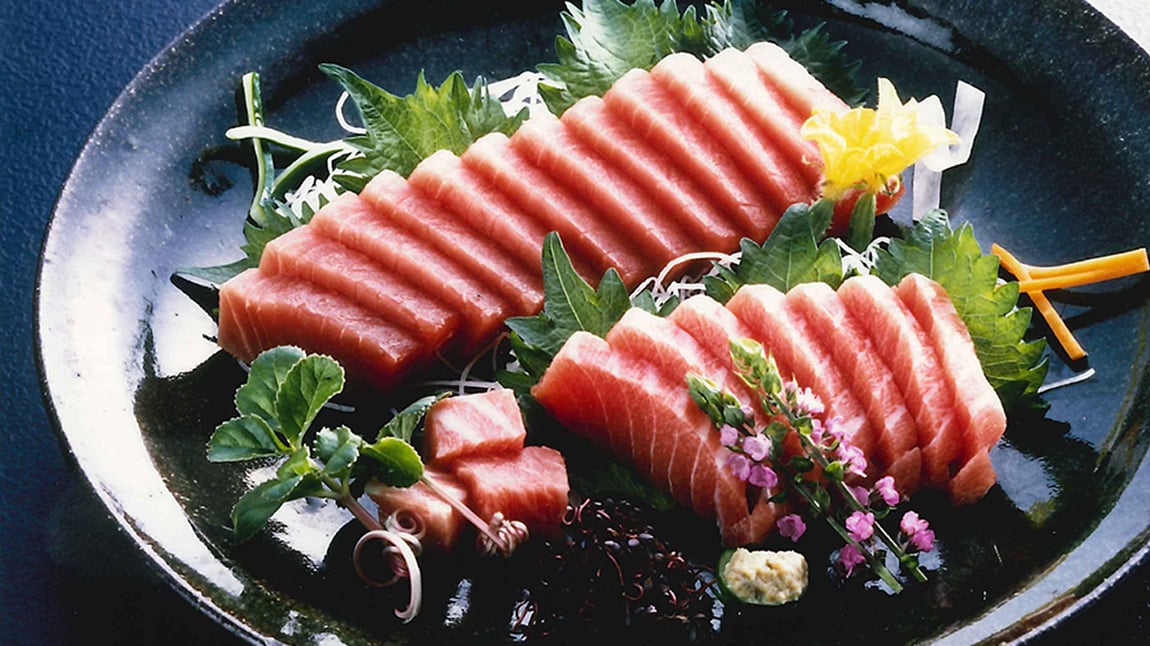 ミナミマグロの刺身の画像