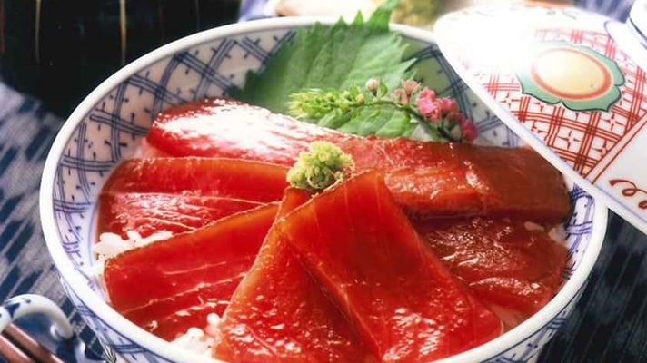 マグロの漬け丼の画像